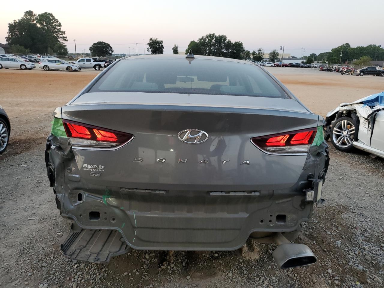 2018 Hyundai Sonata Se VIN: 5NPE24AF9JH670337 Lot: 69015144