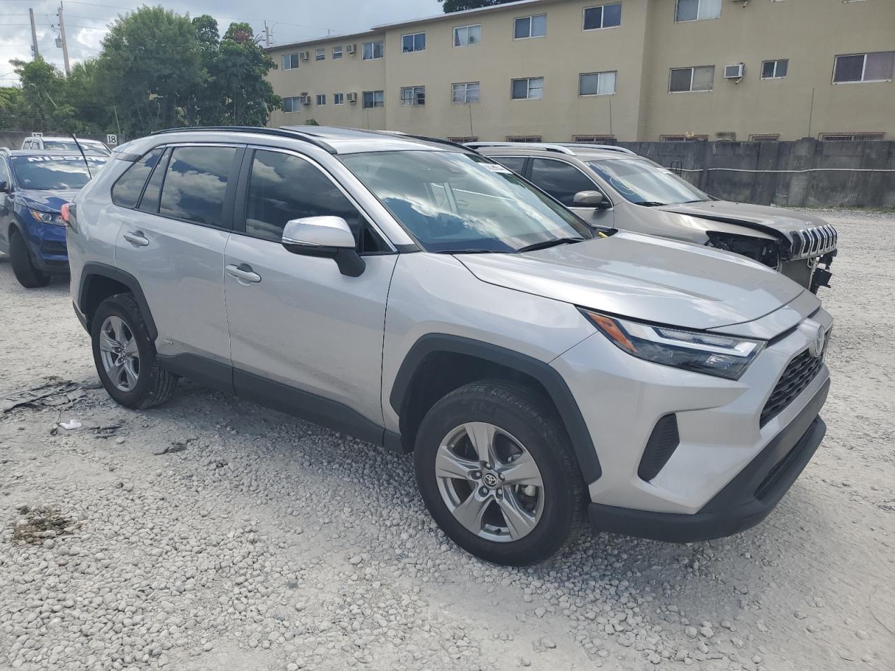 2022 Toyota Rav4 Xle VIN: 4T3RWRFV0NU055466 Lot: 68298844