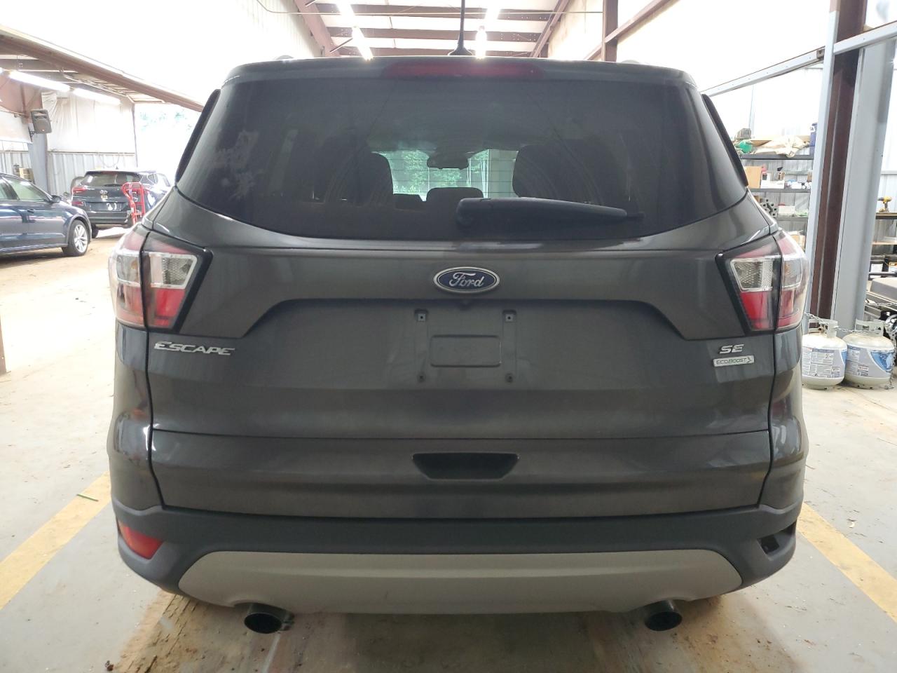 1FMCU0GD2JUA62855 2018 Ford Escape Se