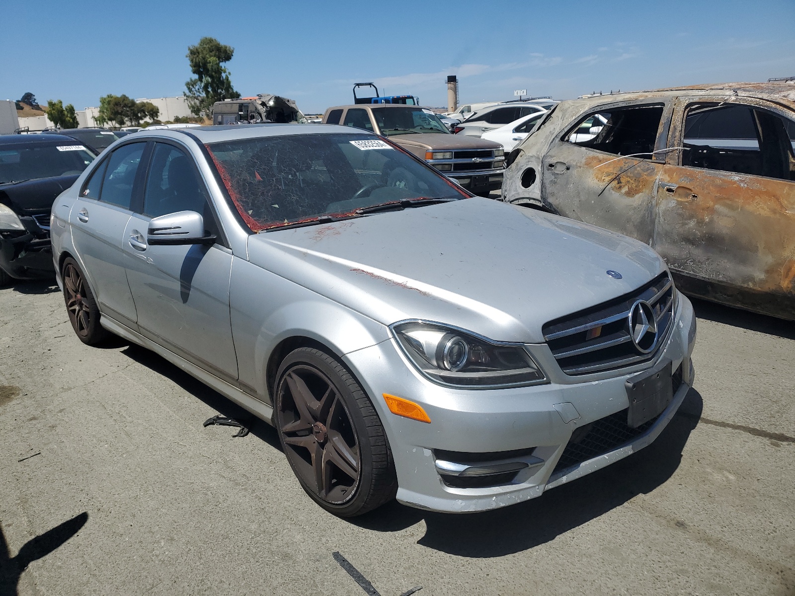 2014 Mercedes-Benz C 250 vin: WDDGF4HB2EG216074