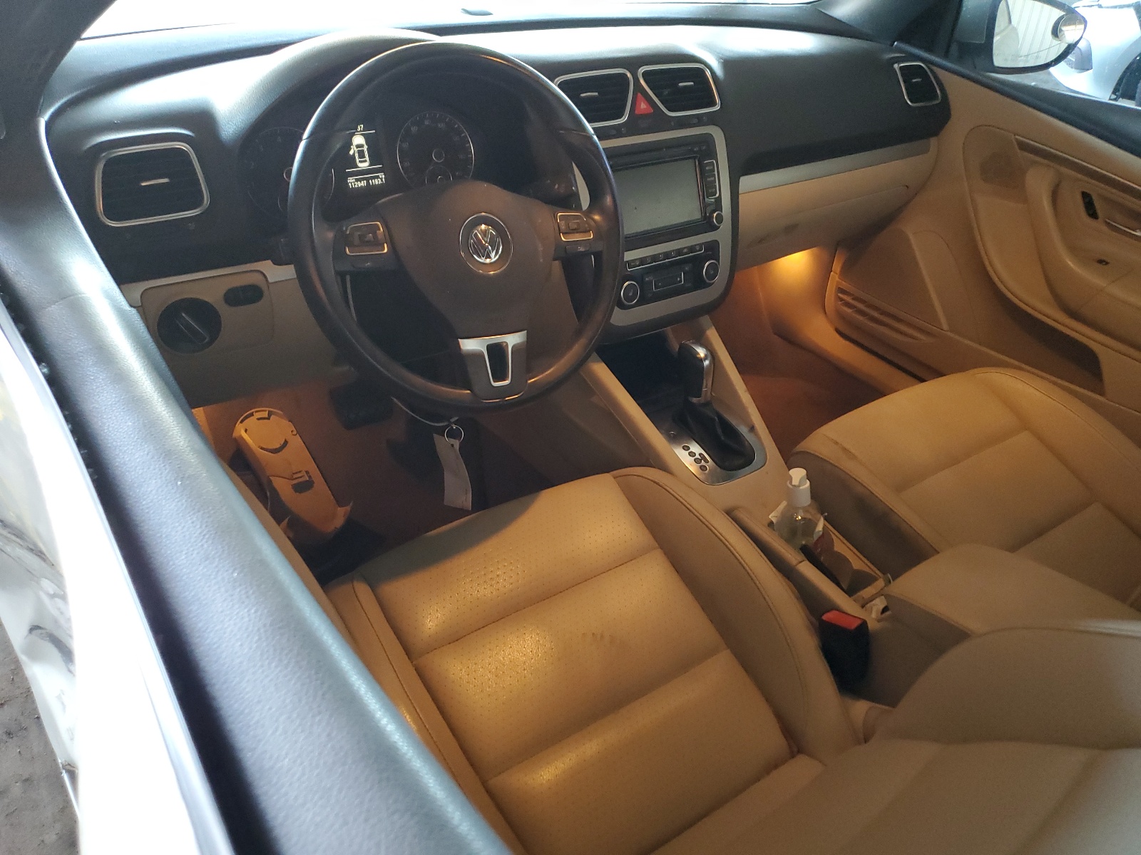 WVWBW7AH1CV017434 2012 Volkswagen Eos Komfort