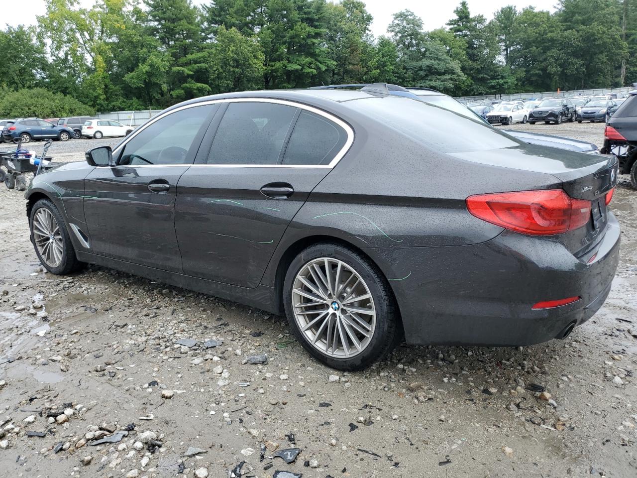 WBAJA7C59KG912408 2019 BMW 530 Xi