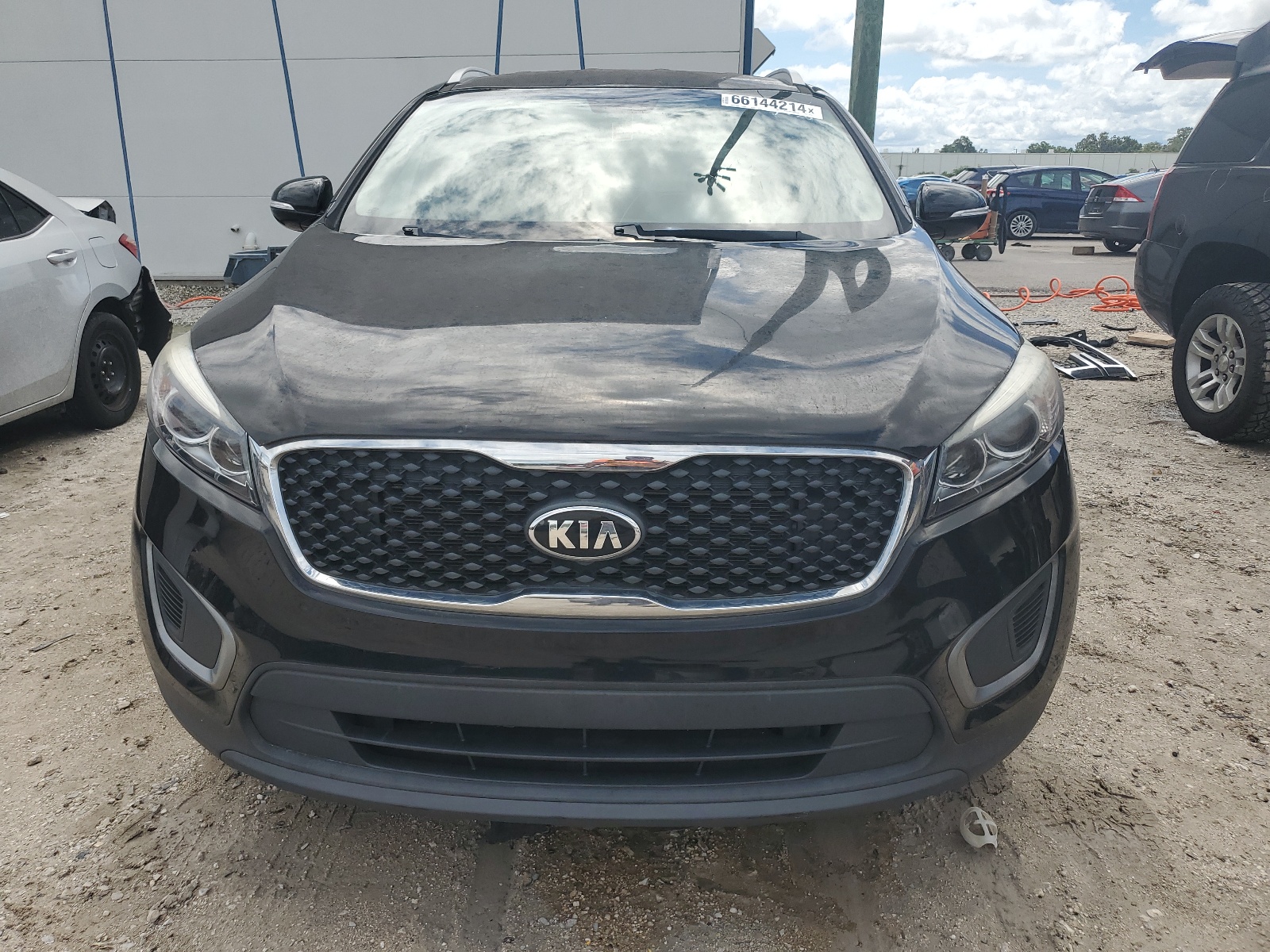 2016 Kia Sorento Lx vin: 5XYPG4A38GG145916