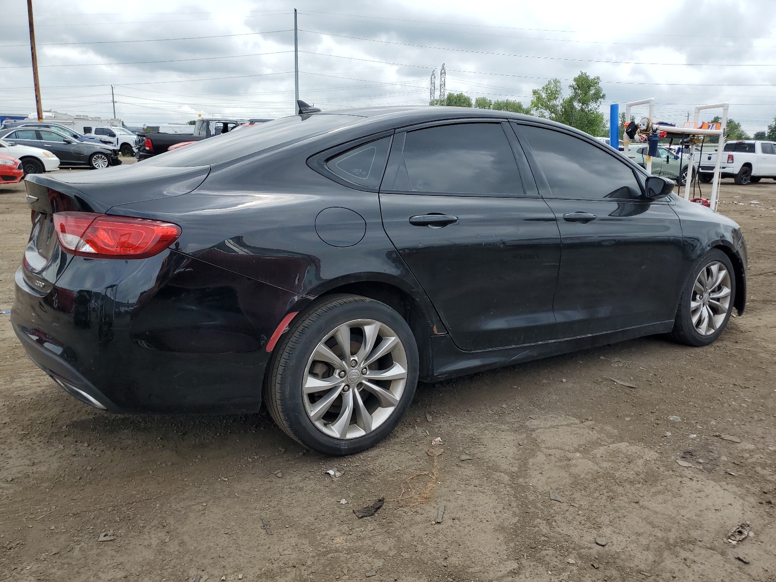 2015 Chrysler 200 S vin: 1C3CCCBG6FN505881