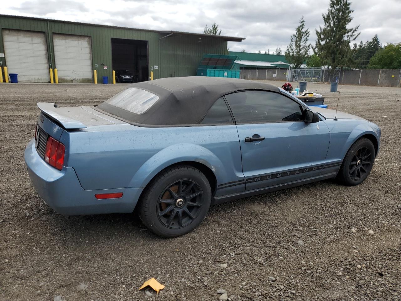 1ZVFT84N255252801 2005 Ford Mustang