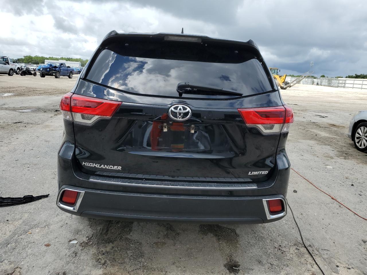 2017 Toyota Highlander Limited VIN: 5TDYZRFH9HS208199 Lot: 68793054