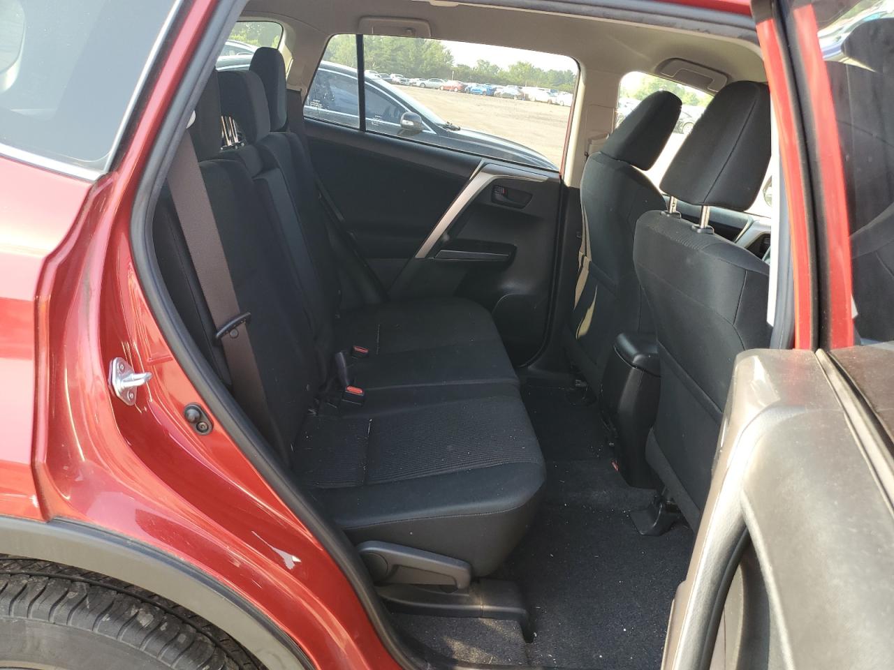 2017 Toyota Rav4 Le VIN: JTMBFREV4HJ140803 Lot: 66102774