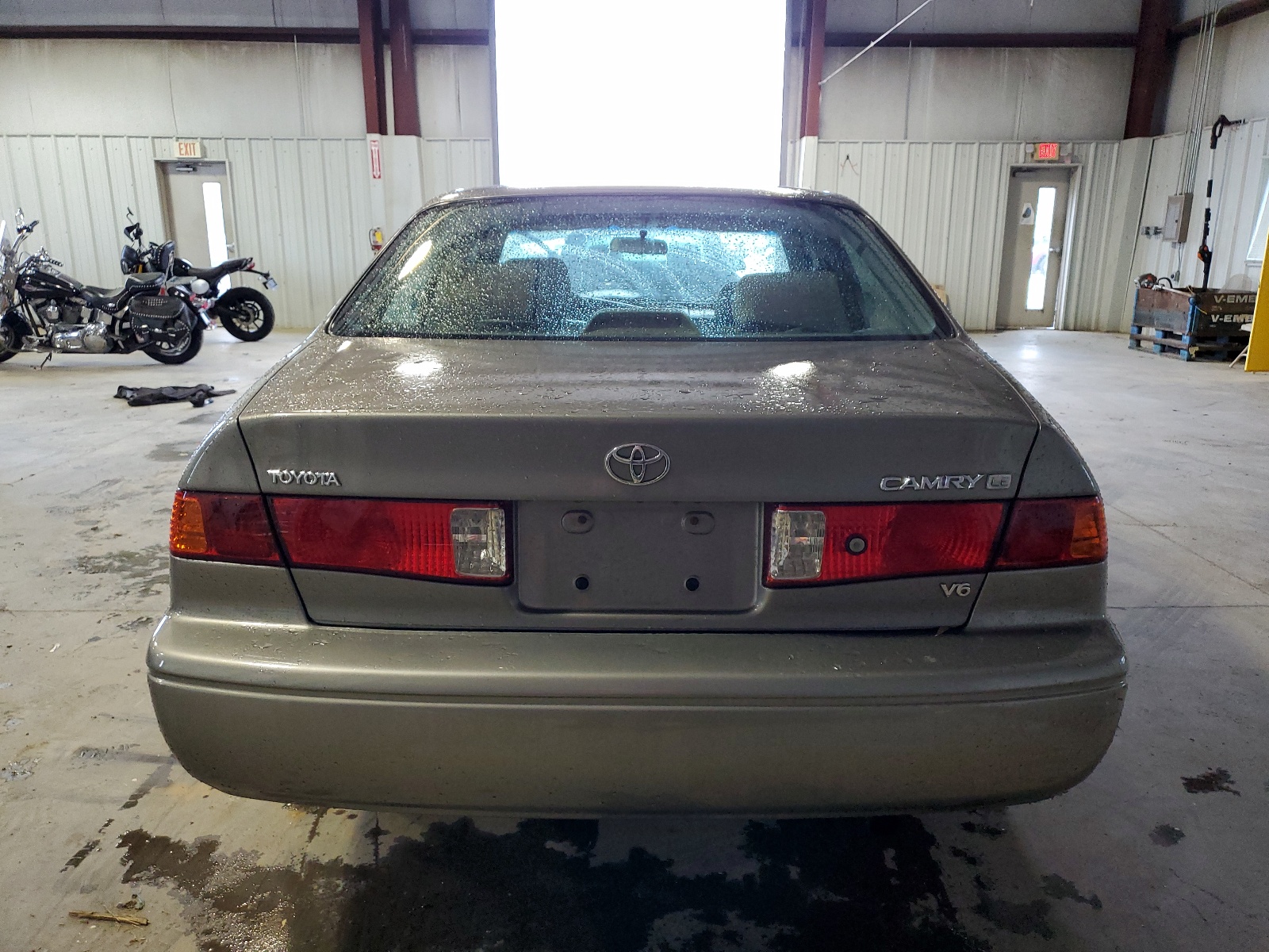 4t1bf22k4yu111541 4T1BF22K4YU111541 2000 Toyota Camry Le