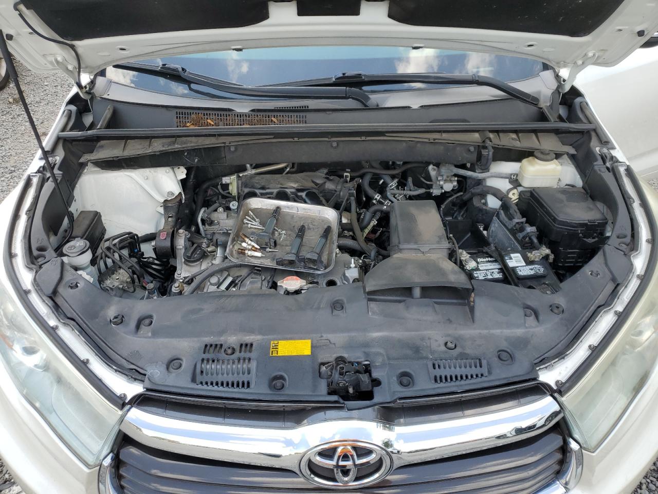 2015 Toyota Highlander Le VIN: 5TDZKRFH7FS106955 Lot: 67828404