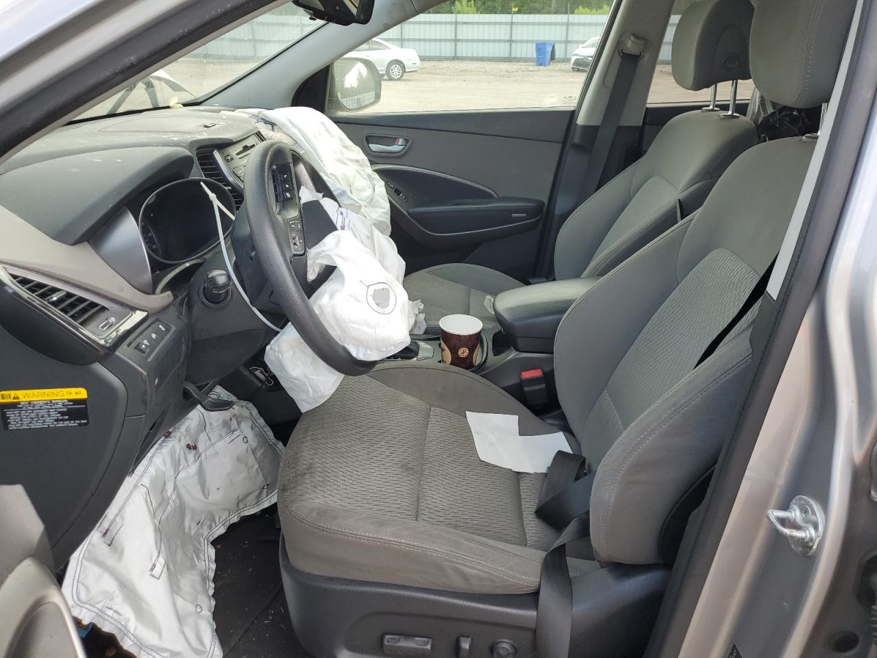 2016 Hyundai Santa Fe - Image 7