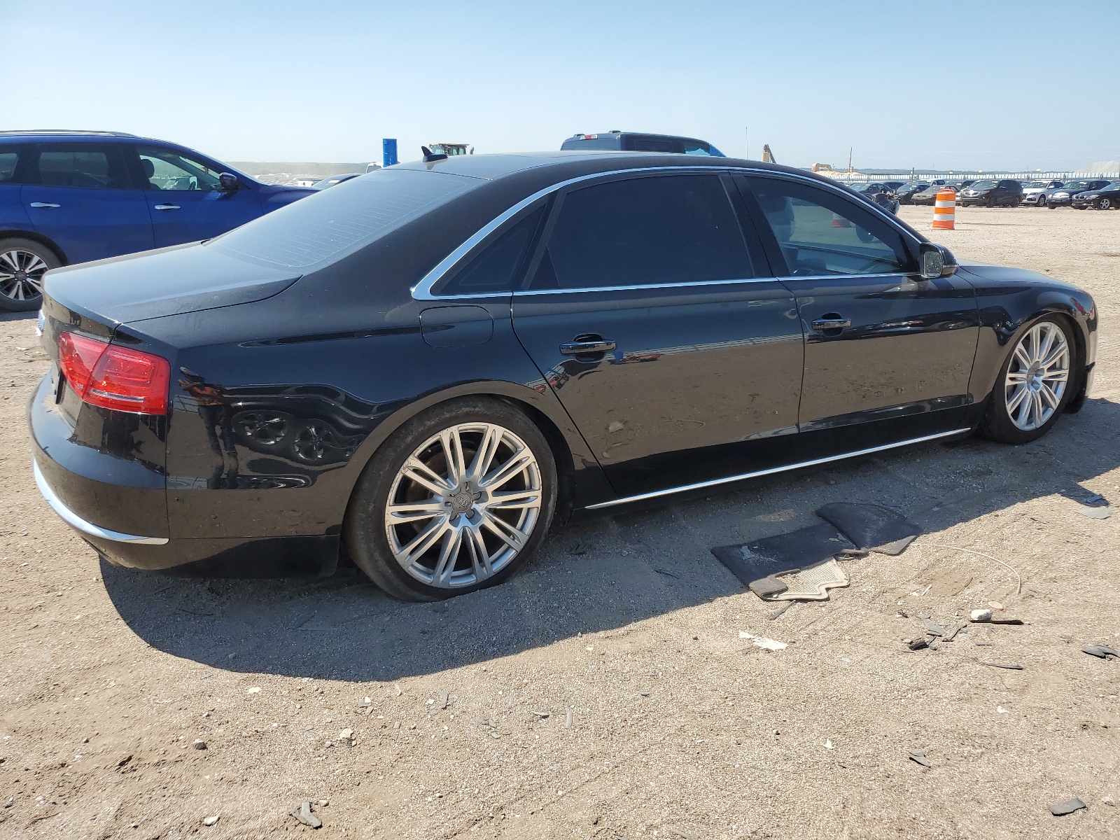 2013 Audi A8 L Quattro vin: WAURGAFD4DN034306