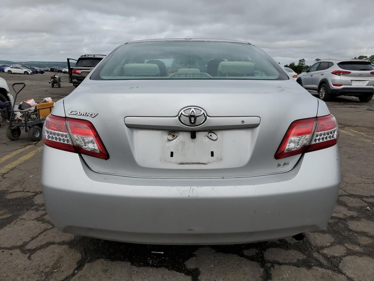 2010 Toyota Camry Base VIN: 4T1BF3EK2AU050603 Lot: 69341514