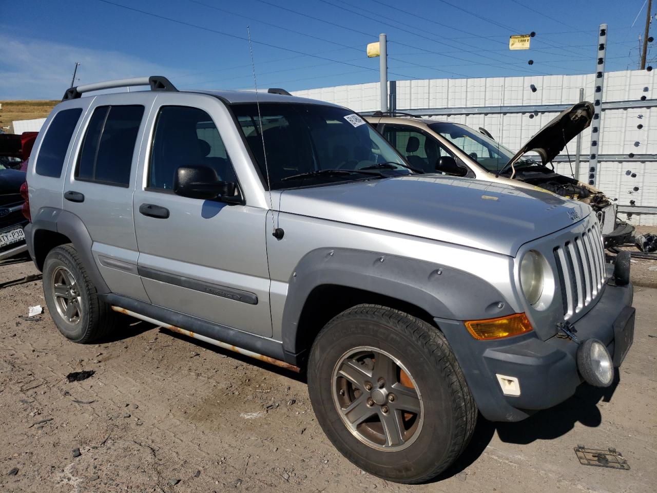 2005 Jeep Liberty (North America) - Image 4