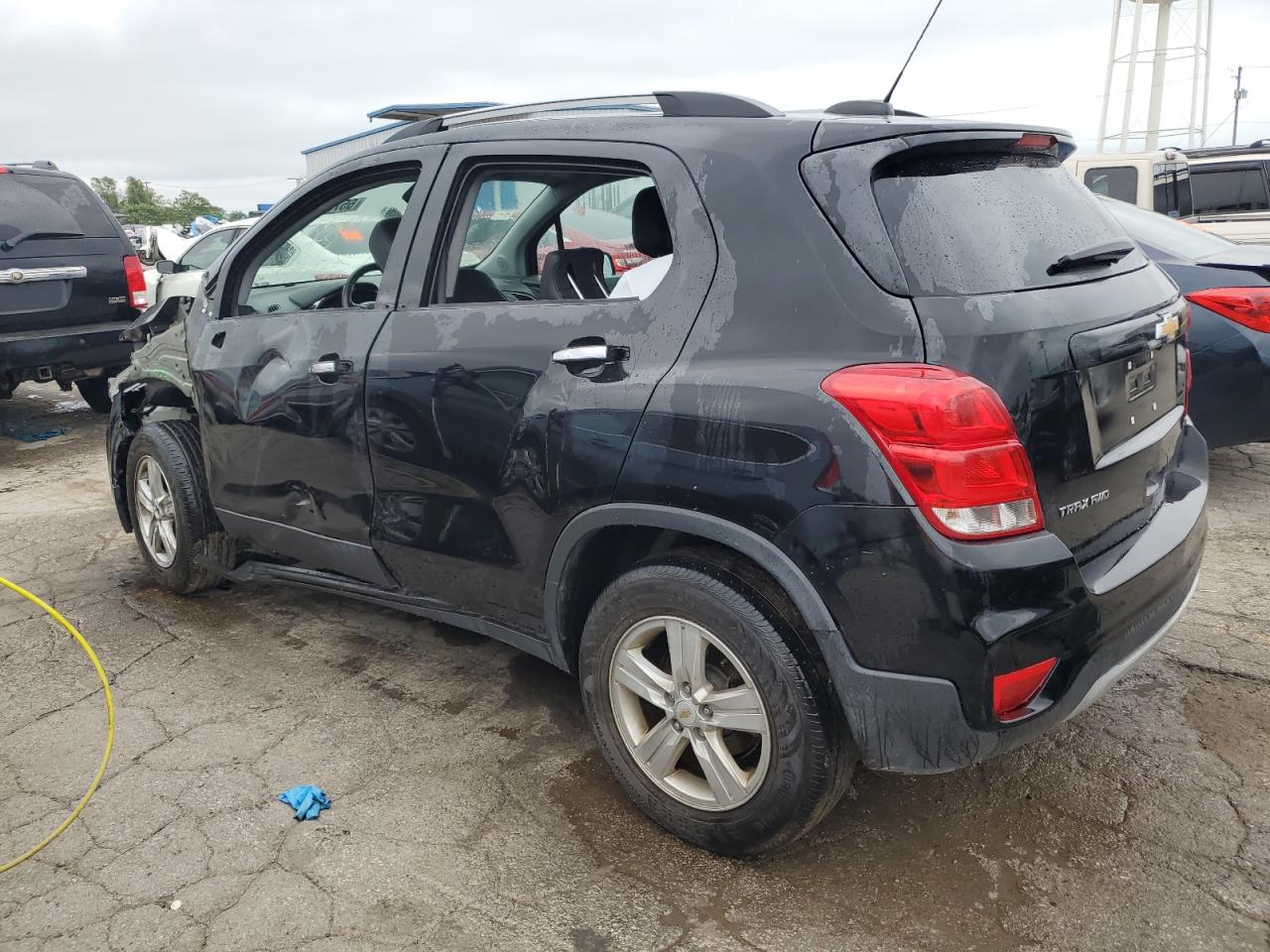 KL7CJPSB9KB898779 2019 CHEVROLET TRAX - Image 2