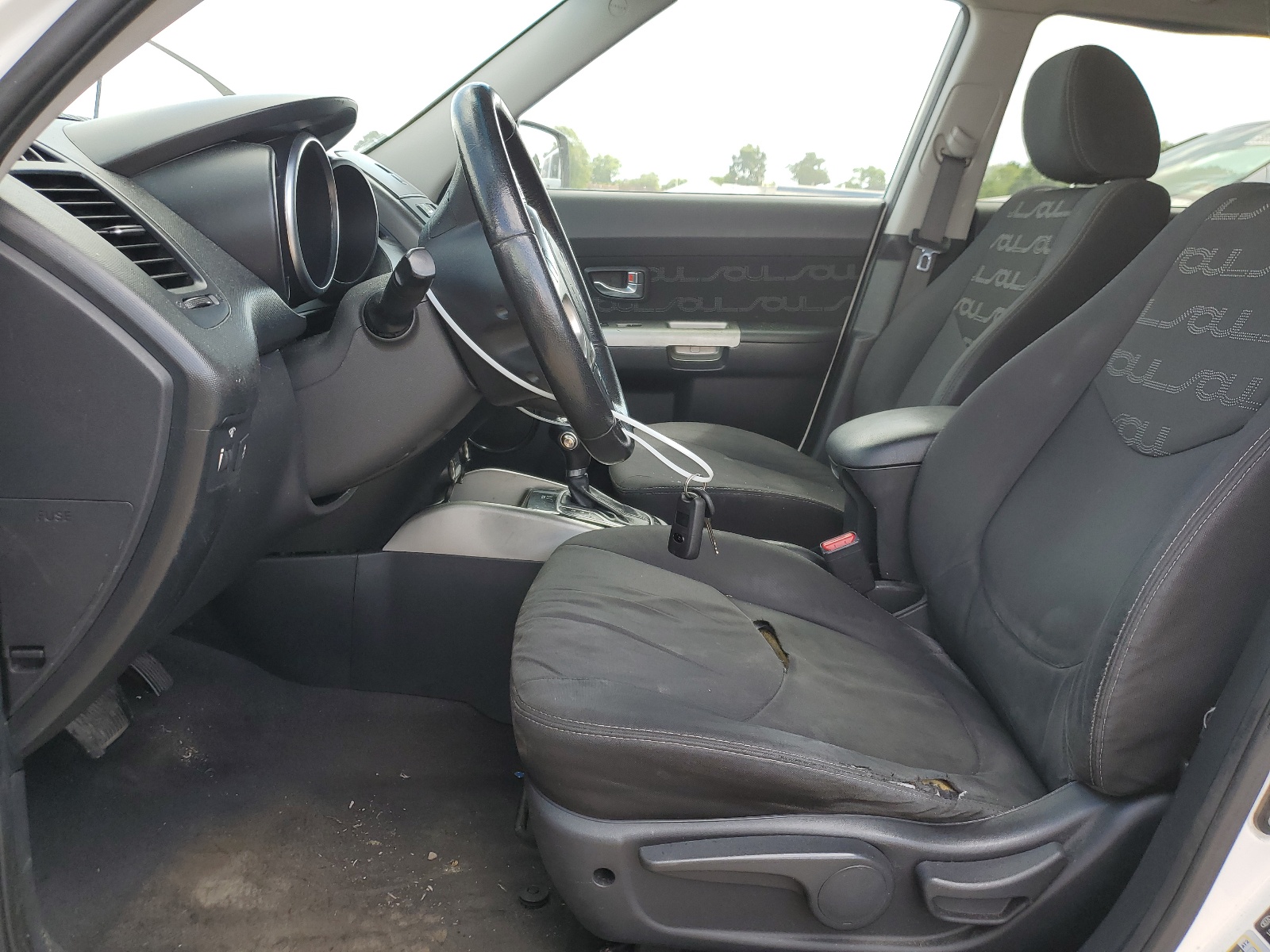 KNDJT2A67C7388026 2012 Kia Soul +