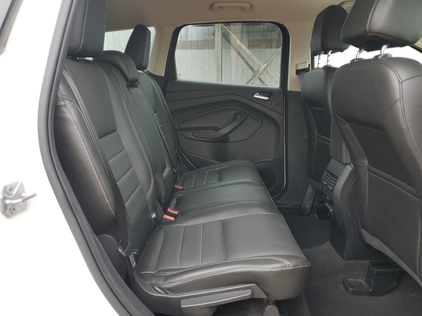 1FMCU9J92GUA79933 2016 Ford Escape Titanium