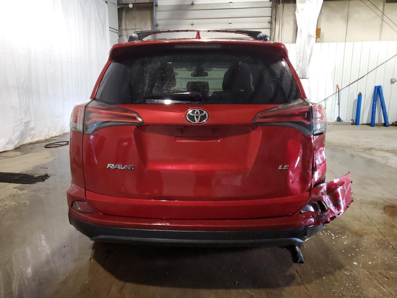 2T3ZFREV8HW367881 2017 Toyota Rav4 Le