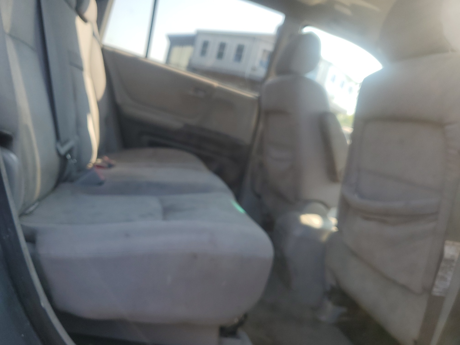 JTEGD21A050106893 2005 Toyota Highlander