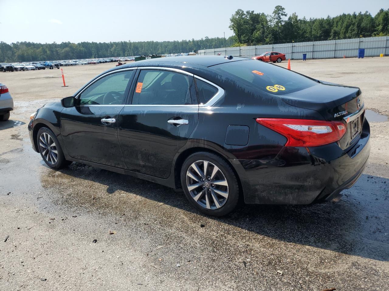 1N4AL3AP5HC282113 2017 NISSAN ALTIMA - Image 2