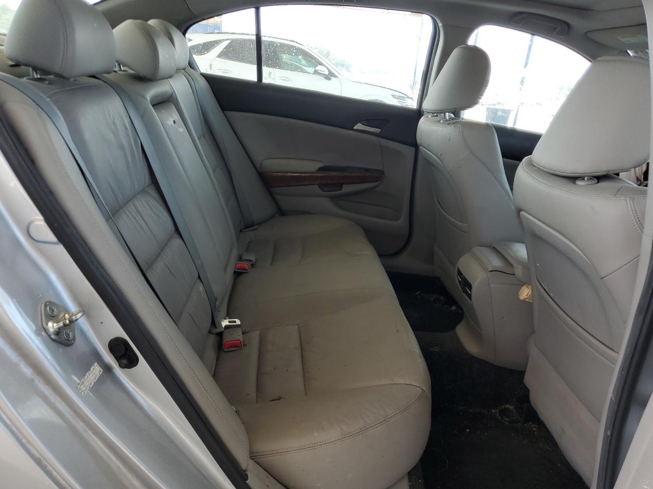 2012 Honda Accord - Image 10