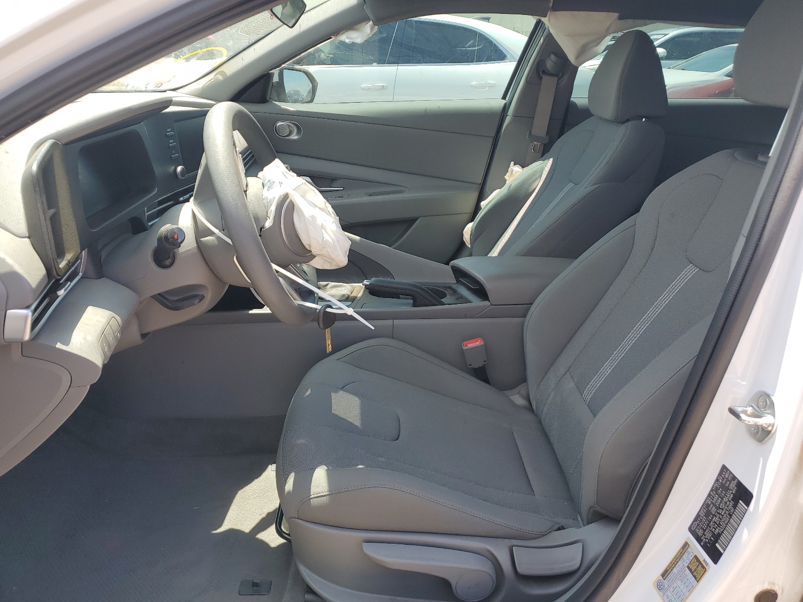 KMHLL4DG0RU679885 2024 Hyundai Elantra Se