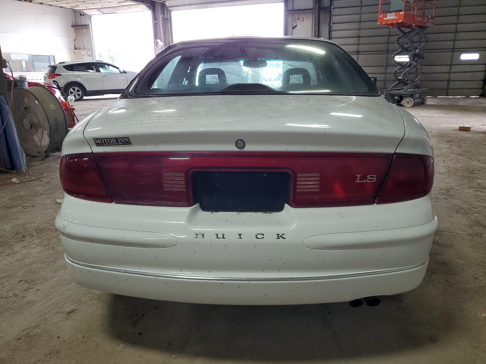 2G4WB52K8W1520617 1998 Buick Regal Ls