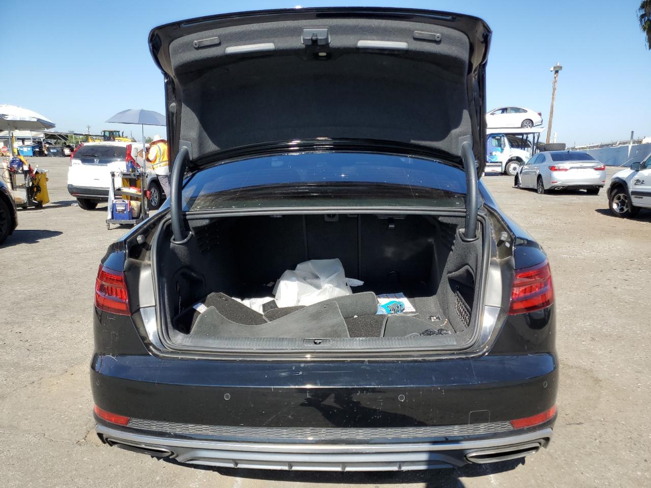 2019 Audi A4 Premium Plus VIN: WAUENAF4XKA101094 Lot: 66419114