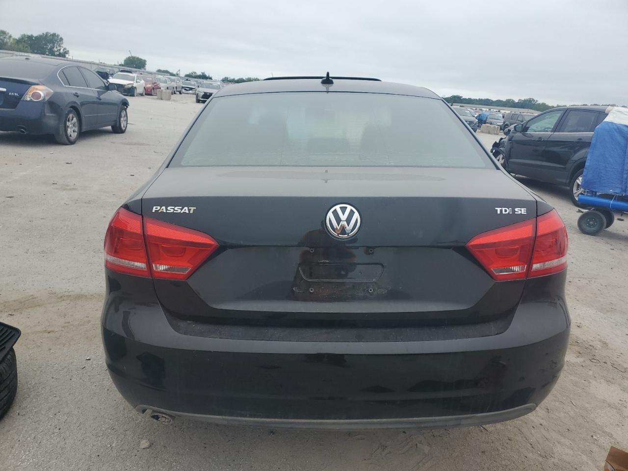 1VWBN7A39EC101066 2014 Volkswagen Passat Se