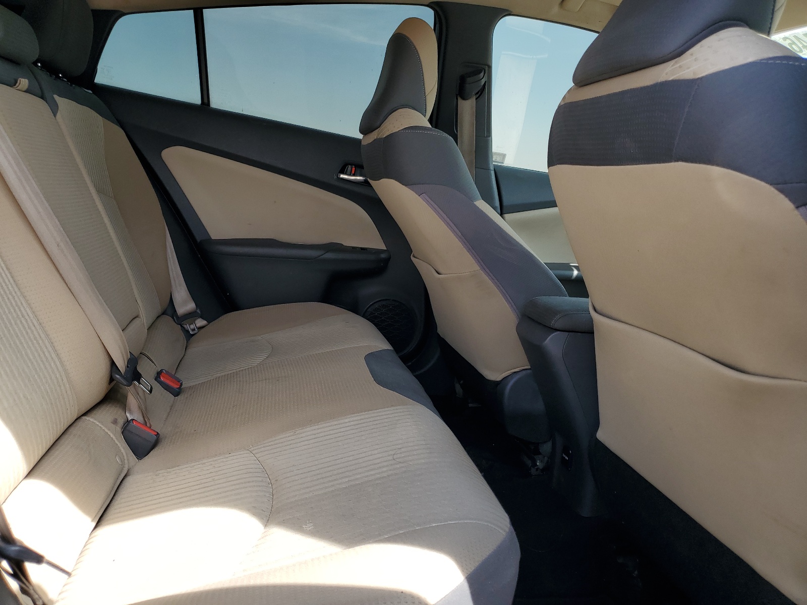 JTDKBRFU6H3052390 2017 Toyota Prius