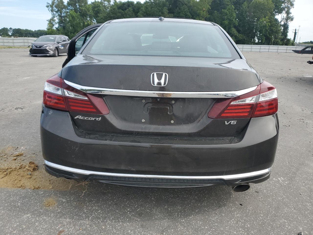 2016 Honda Accord Exl VIN: 1HGCR3F80GA024189 Lot: 68807124