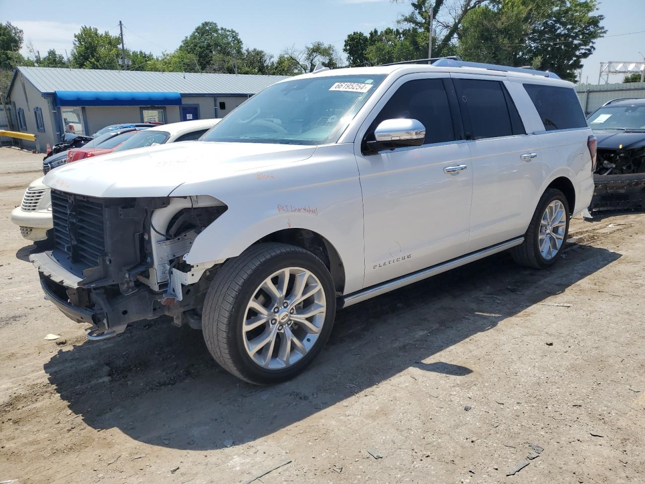 1FMJK1MT5KEA54890 2019 Ford Expedition Max Platinum