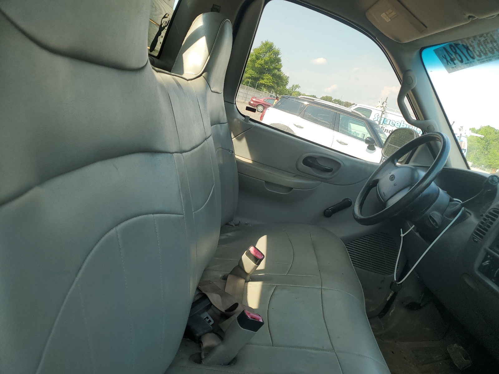 1FTZF1723YNA04173 2000 Ford F150