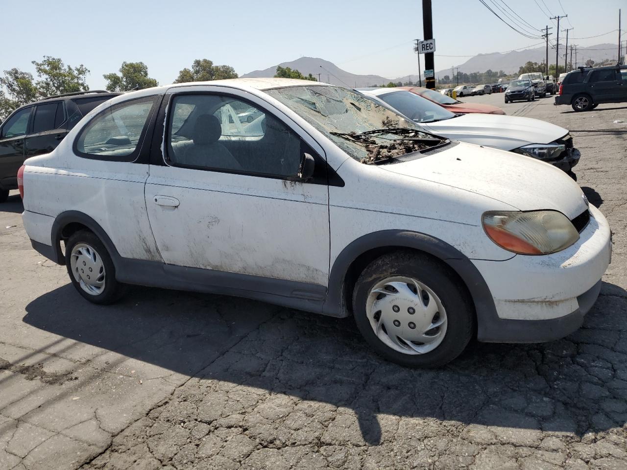 2000 Toyota Echo VIN: JTDAT1231Y0061961 Lot: 66814144