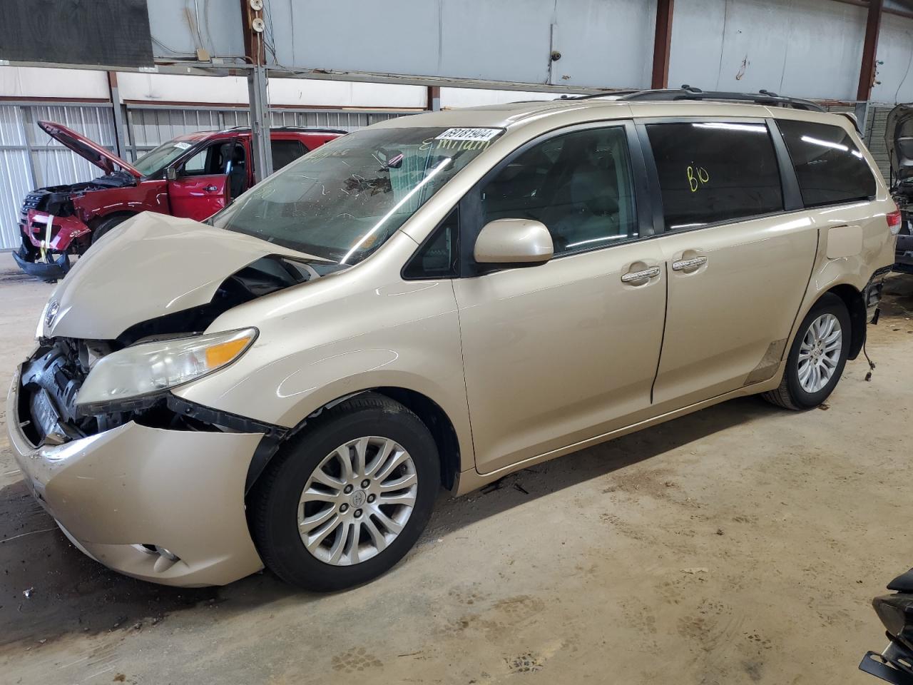 2011 Toyota Sienna Xle VIN: 5TDYK3DC2BS054855 Lot: 69181904