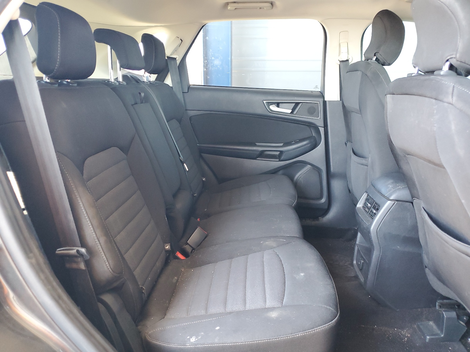 2FMPK3G99GBC53028 2016 Ford Edge Se