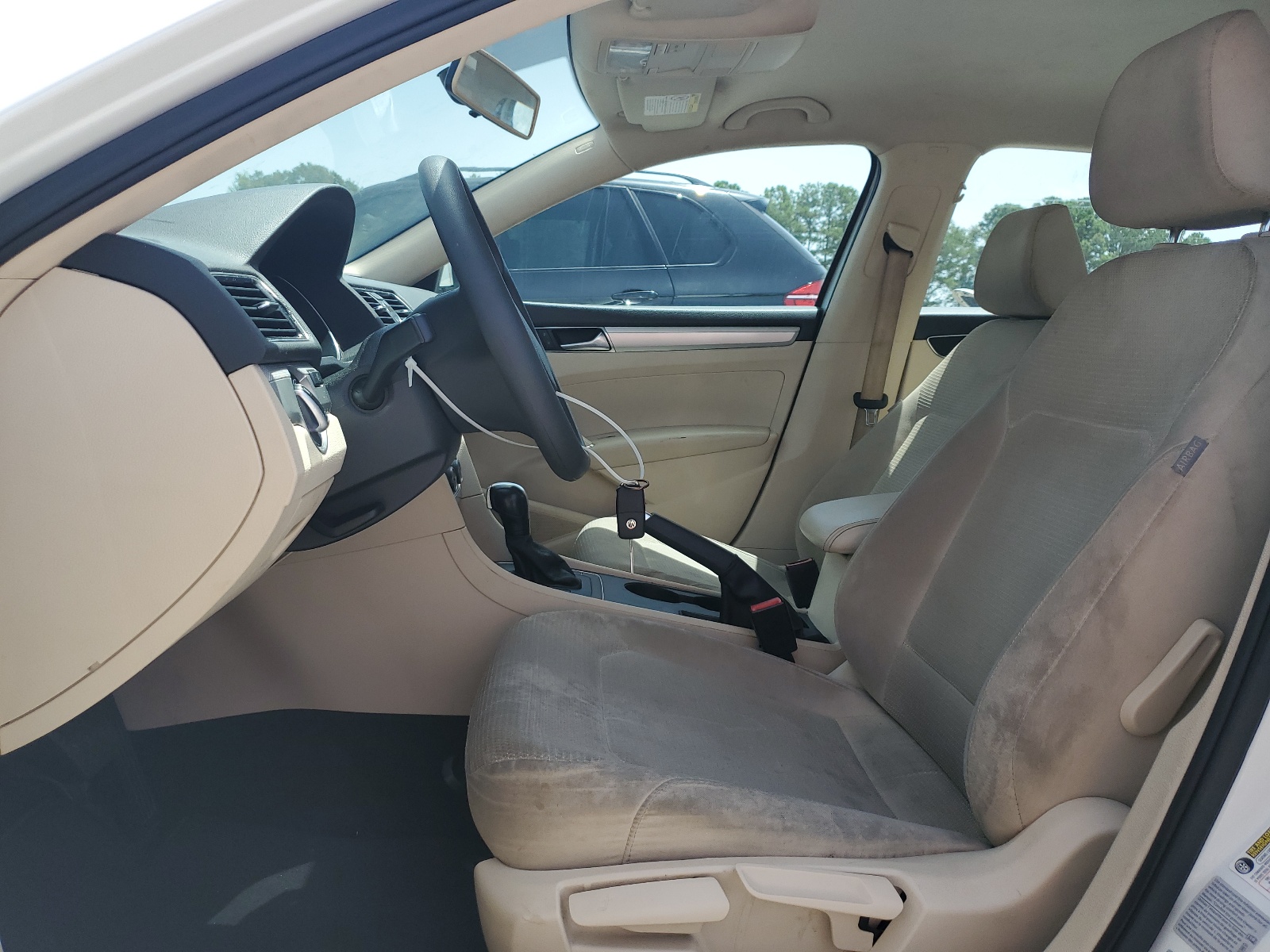 1VWAT7A37HC006513 2017 Volkswagen Passat S