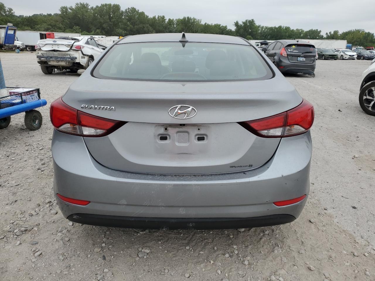 KMHDH4AE3FU354233 2015 Hyundai Elantra Se