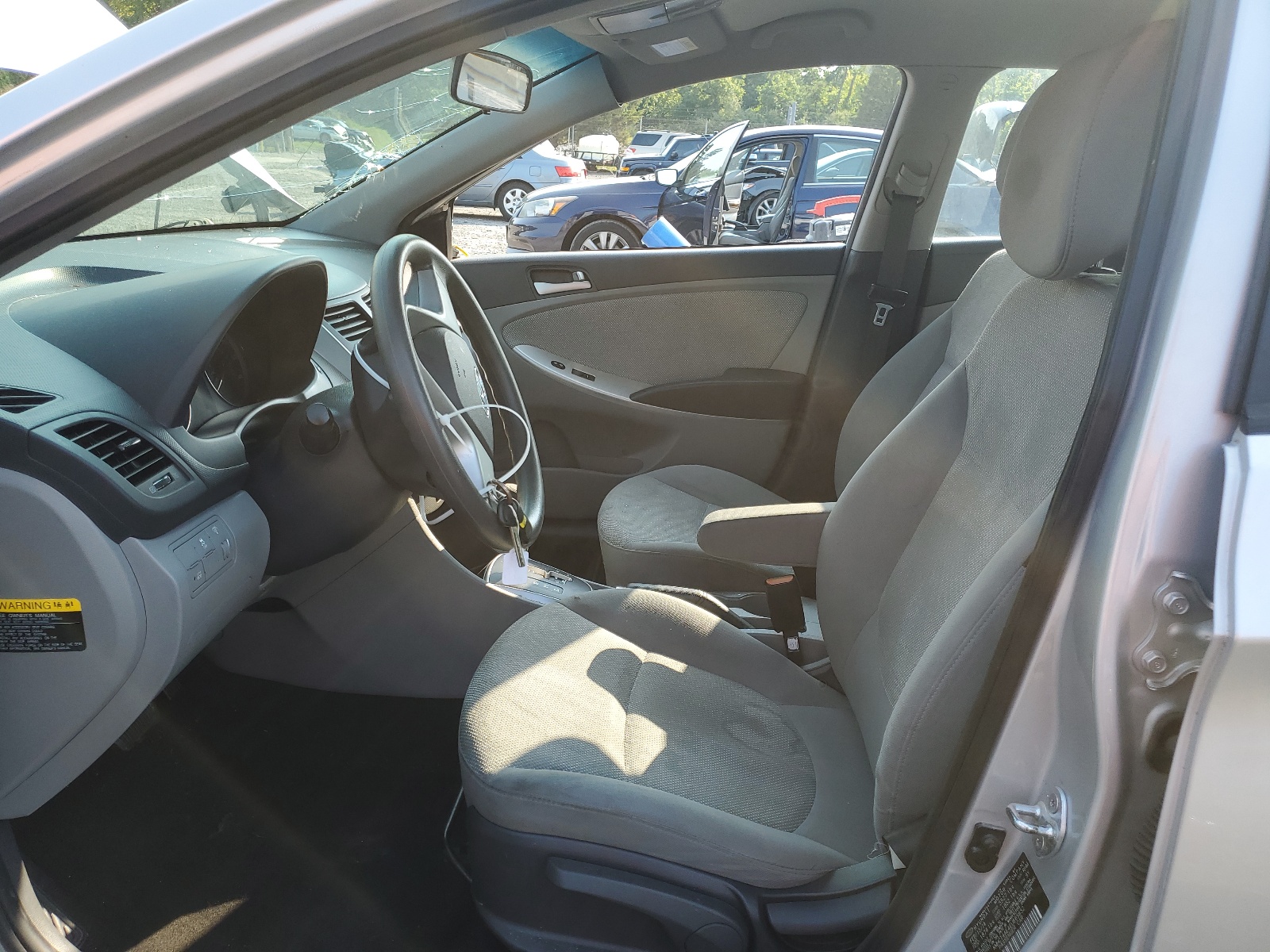 KMHCT4AE4EU665632 2014 Hyundai Accent Gls