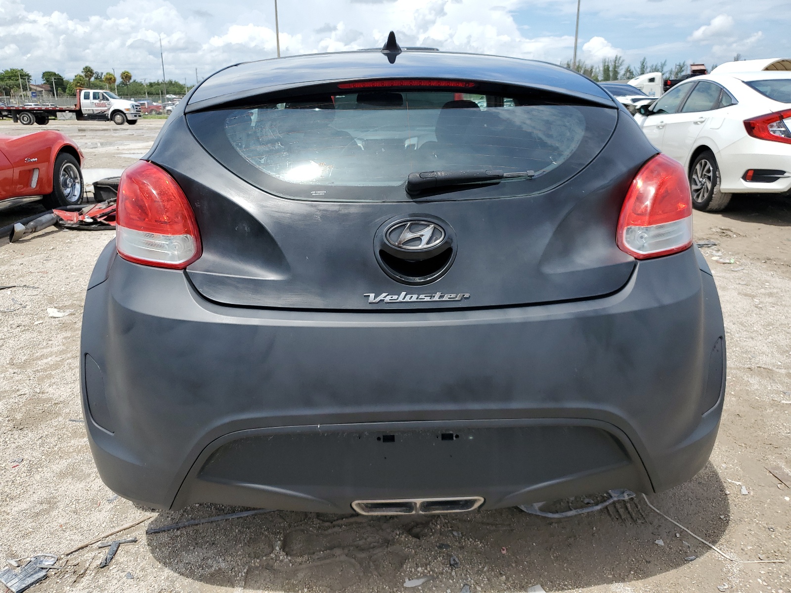 2013 Hyundai Veloster vin: KMHTC6AD4DU155265