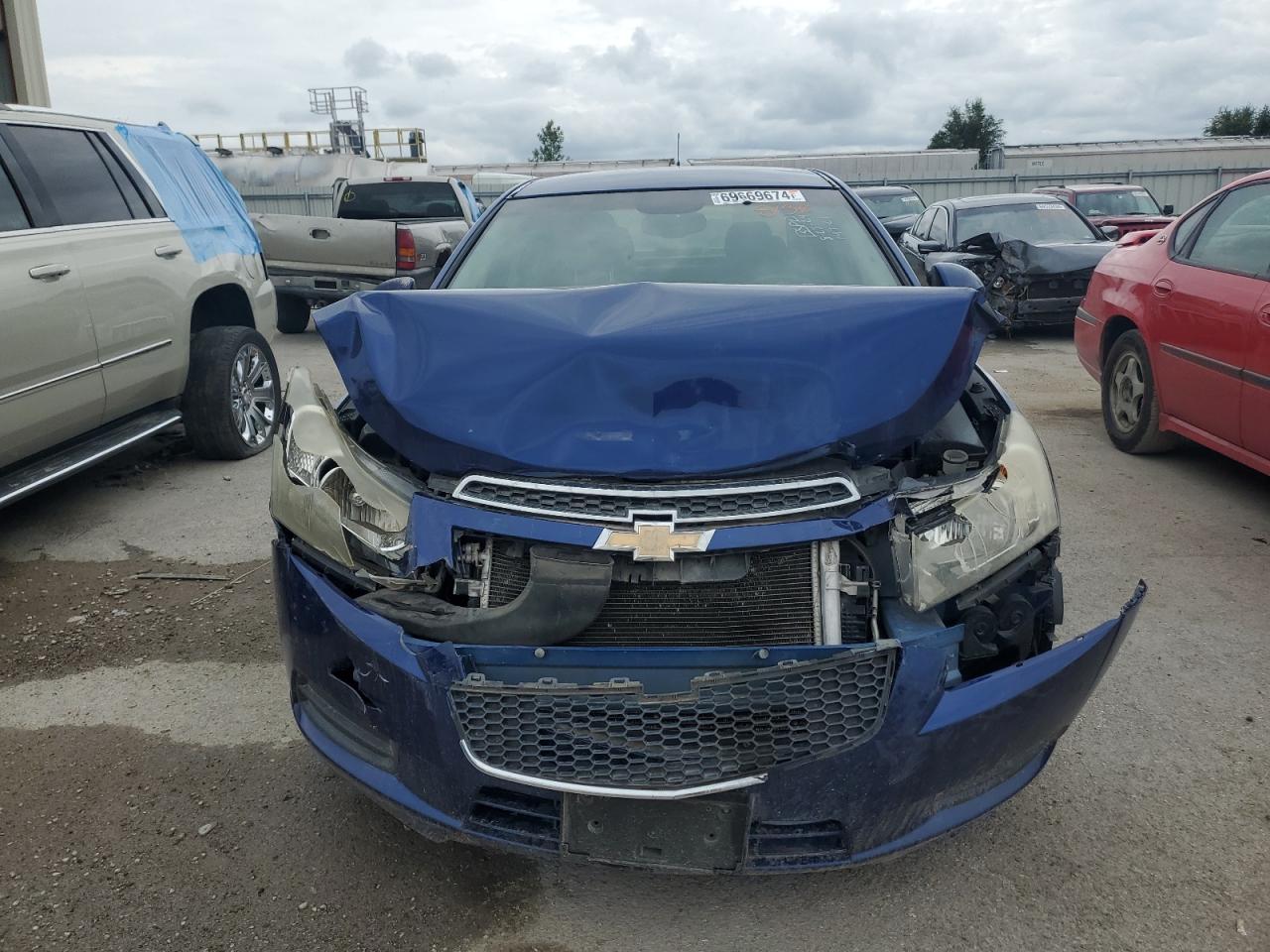 2012 Chevrolet Cruze - Image 5