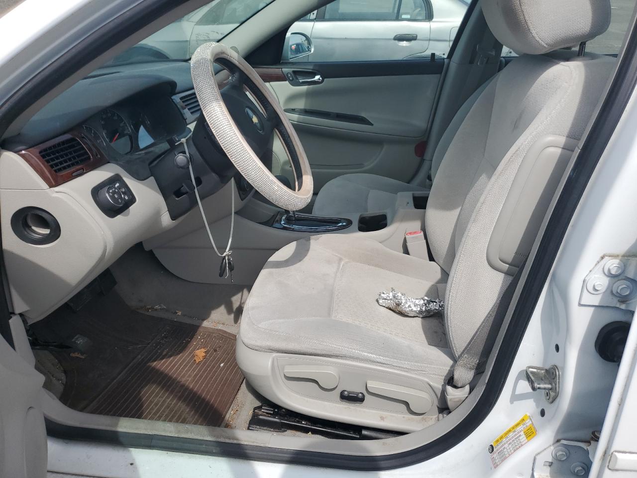2010 Chevrolet Impala - Image 7