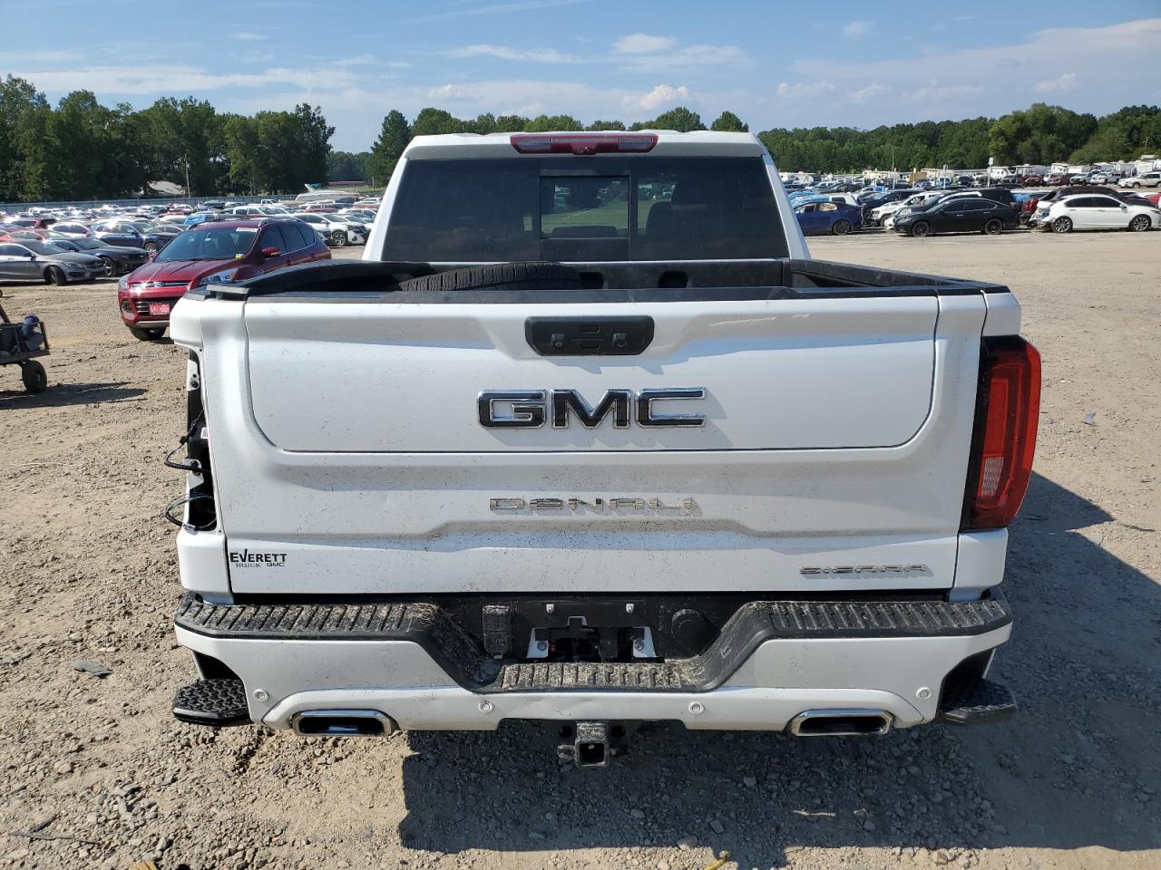 2022 GMC Sierra K1500 Denali Ultimate VIN: 1GTUUHEL6NZ559840 Lot: 69200104