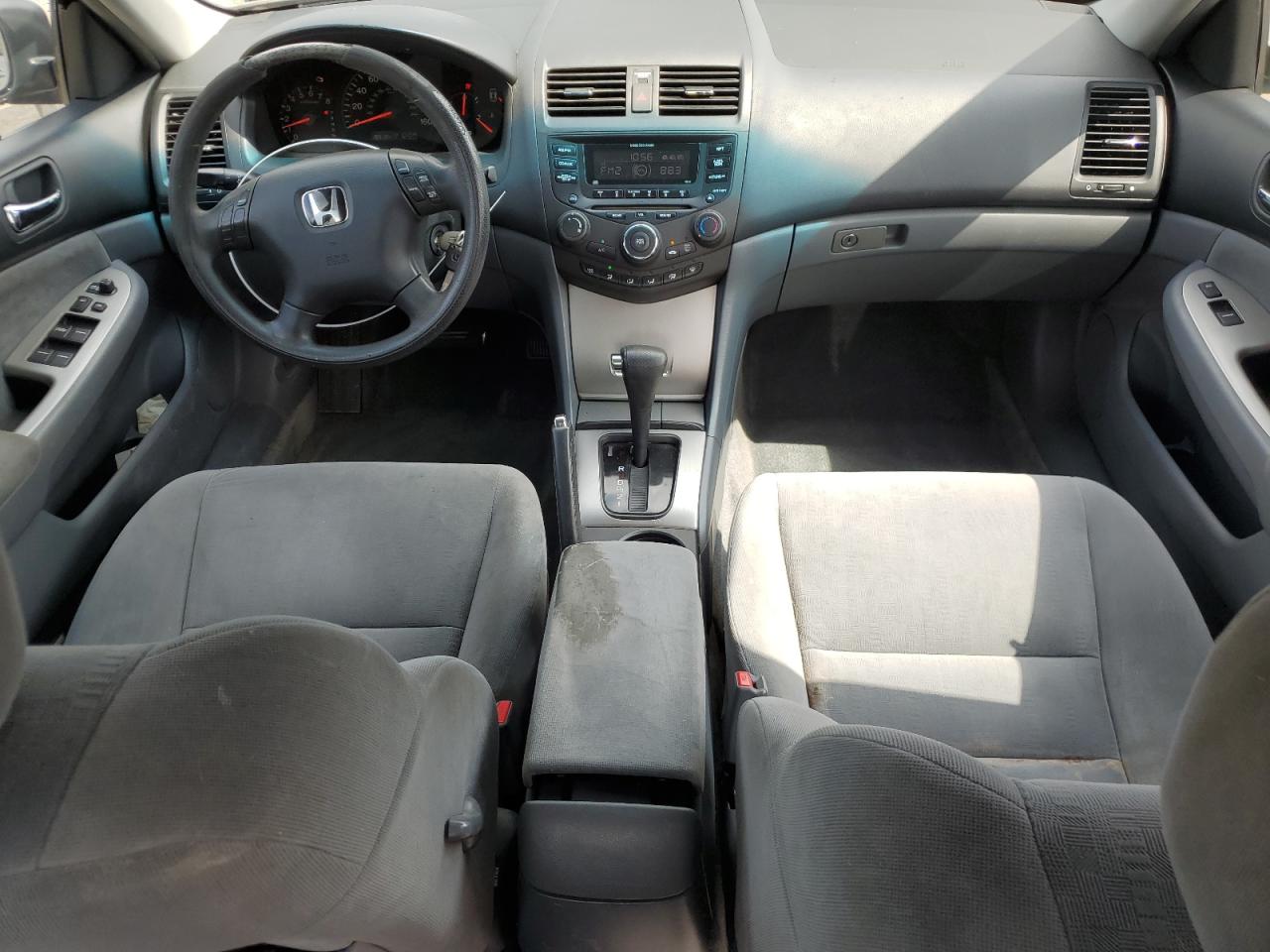 2004 Honda Accord - Image 8