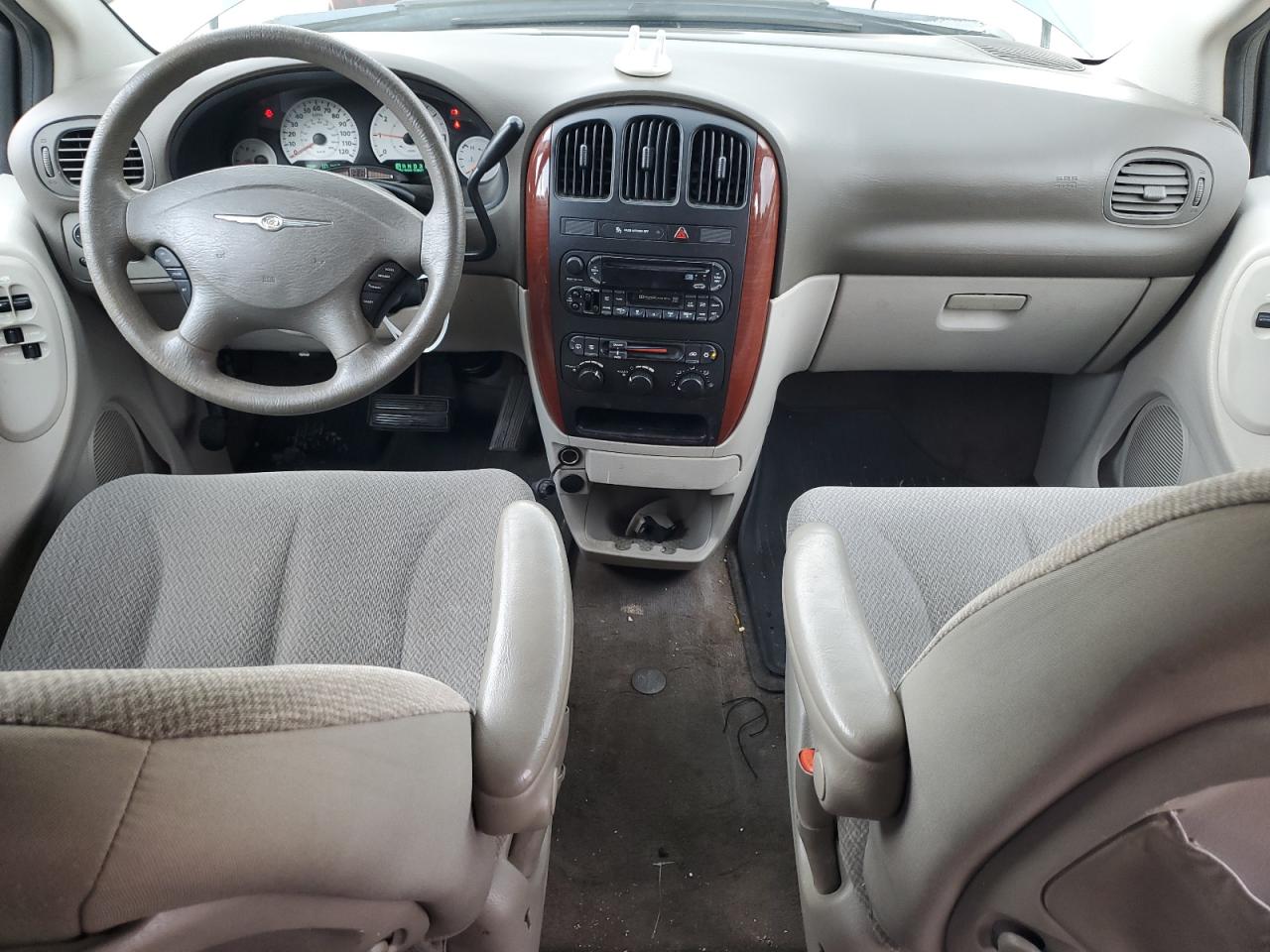 2005 Chrysler Town & Country Lx VIN: 2C4GP44R15R133454 Lot: 65276884