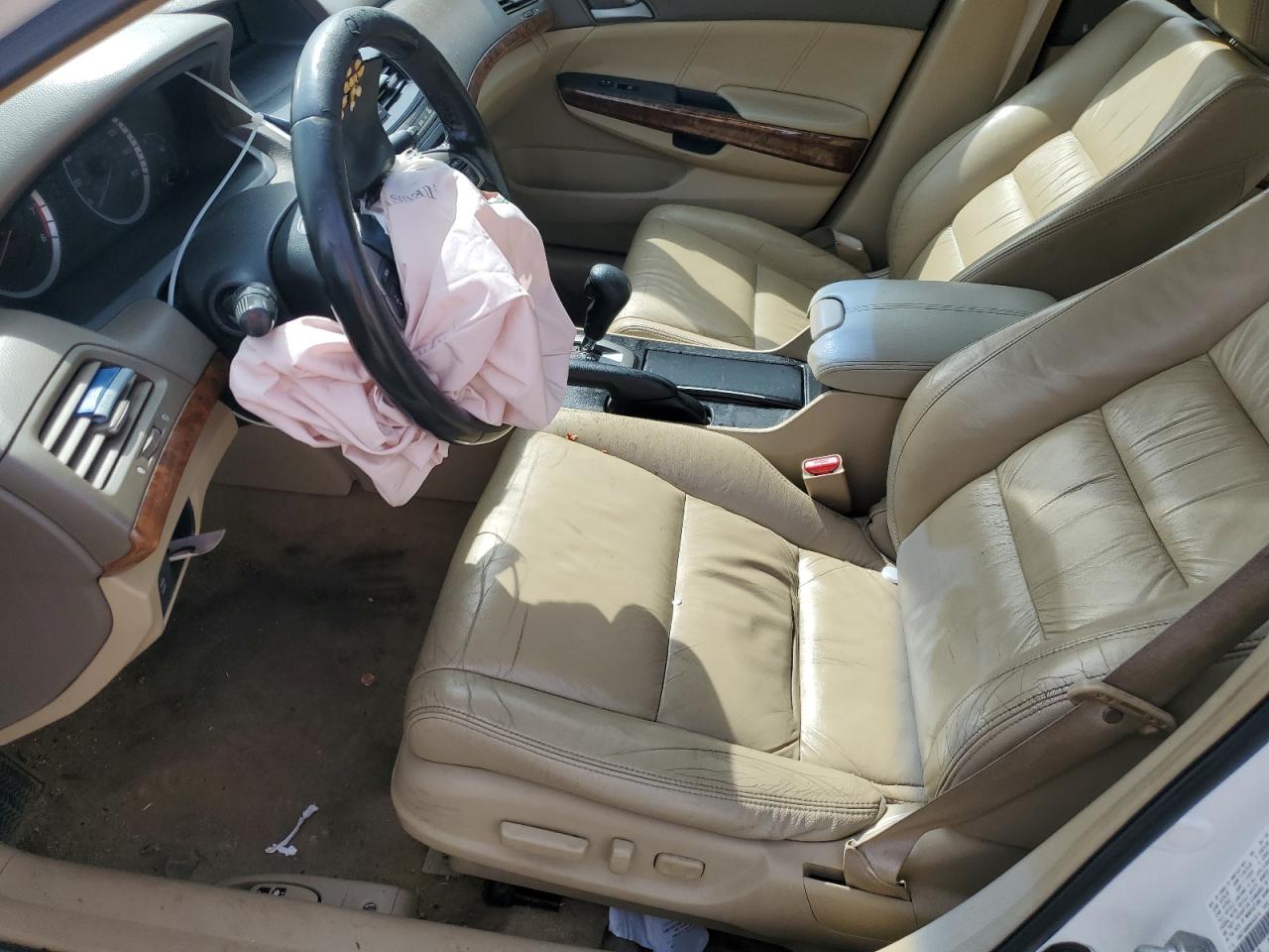 2009 Honda Accord - Image 7