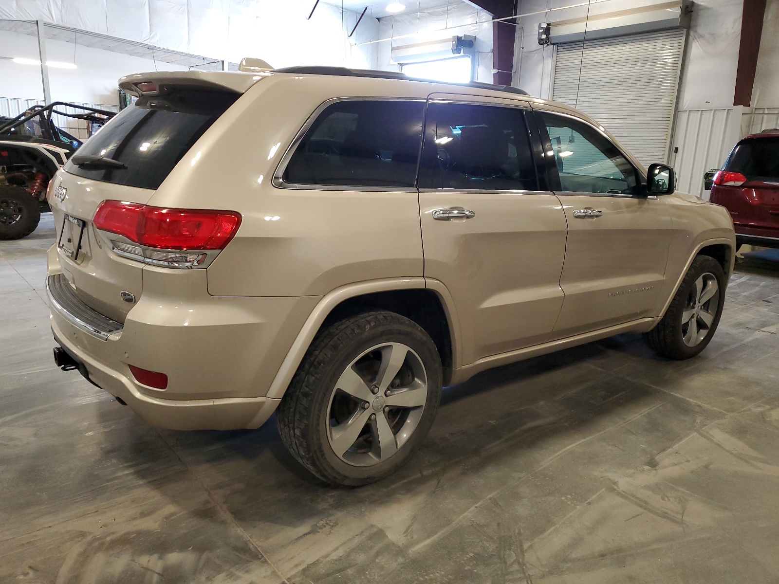 1C4RJFCG0FC921822 2015 Jeep Grand Cherokee Overland