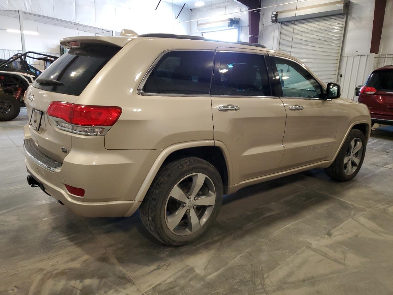 2015 Jeep Grand Cherokee Overland VIN: 1C4RJFCG0FC921822 Lot: 64700664