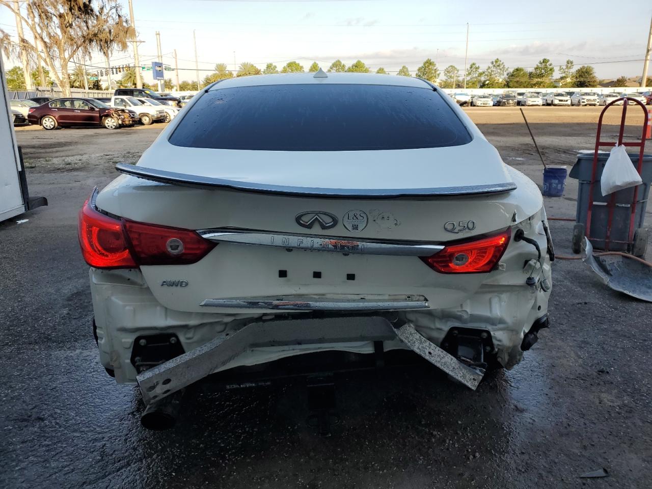 JN1EV7AR0HM833835 2017 Infiniti Q50 Premium