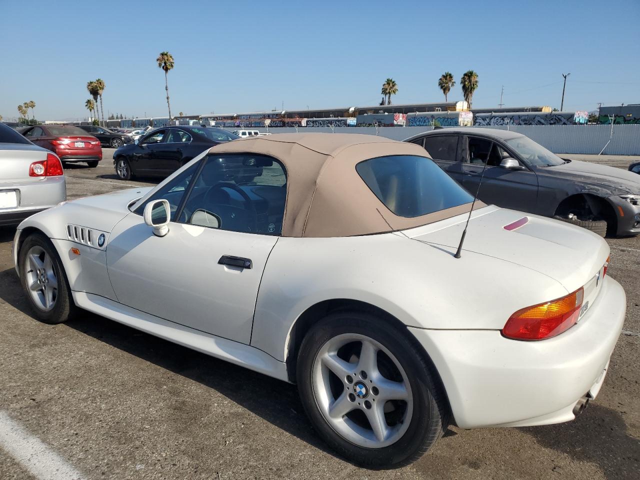 1998 BMW Z3 2.8 VIN: 4USCJ3327WLB63130 Lot: 66229954