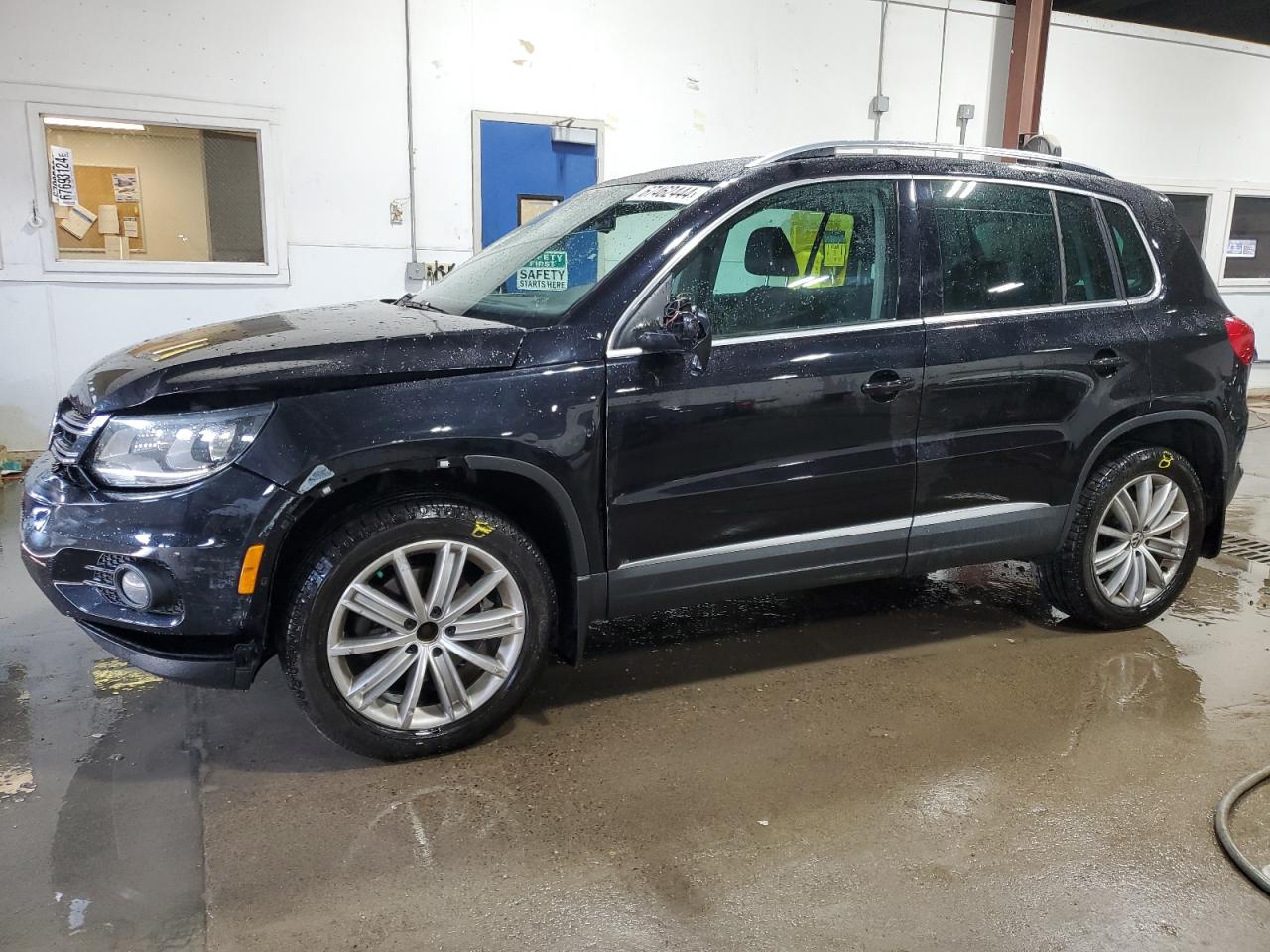 WVGBV7AX3GW515656 2016 VOLKSWAGEN TIGUAN - Image 1